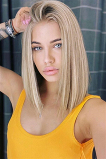 Russian live chat with alisa from moscow with Blonde hair age 24