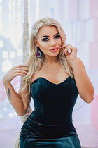 Beautiful woman of ukrainian anna from odessa with Blonde hair age 39 photo-11
