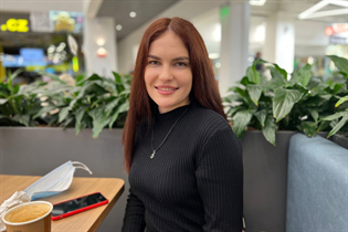 Date ukrainian dariia from bucha with Red hair age 25 photo-30