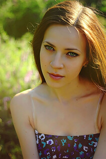 Single ukraine women alena from zaporozhye with Light Brown hair age 28