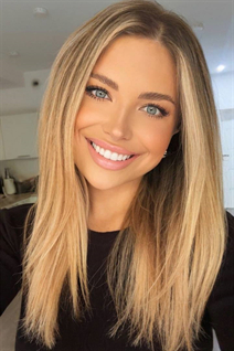 warsaw bride yulia with Blonde hair age 30