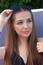 Beautiful czech woman yana from sokolov with Light Brown hair 27 years old photo-4