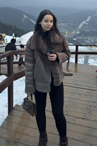 Beautiful ukrainian bride yelyzaveta from mukachevo with Dark Brown hair age 18 photo-5