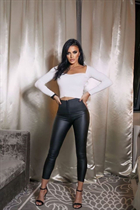 Jolie fille tatjana de belgrade avec Noirs cheveux, âge 35 photo-3