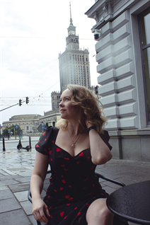 warsawa mariée hanna avec Chatain clairs cheveux, âge 39
