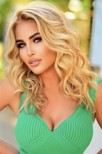 Femme ukrainienne victoriia de odessa avec Blond cheveux, âge 54