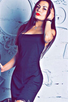 Superbe mariée ukrainienne irina de kiev avec Noirs cheveux, âge 32