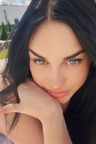 Ukrainian girl veronika from kharkov with Black hair age 31 photo-9