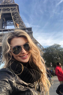 Ukrainian woman alyona from zaporozhye with Blonde hair age 55