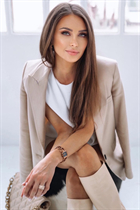 Bride from madrid violetta with Blonde hair age 44 photo-18