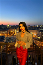 Ukrainian woman alyona from kiev with Black hair age 25 photo-3