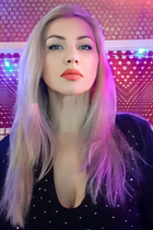Deslumbrante novia ucraniana vera de dnepr con pelo Rubio y edad 45 photo-1