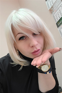 Pretty Ukrainian girl julia from odesa with Blonde hair age 37