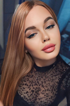 Slavic women anastasia from kiev with Light Brown hair age 18 photo-1