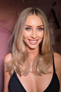 Date Ukrainian women anastasia from rivne with Light Brown hair age 29