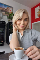 Sortir avec une femme allemande lina de münchen avec Blond cheveux 55 ans photo-30
