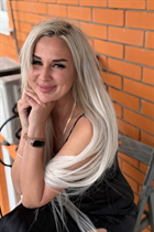 Wife from Ukraine nika from kyiv with Blonde hair age 40 photo-22