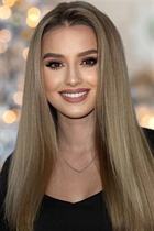 Single Ukrainian bride diana from lviv with Light Brown hair age 23 photo-3