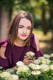 Single women ukraine victoria from nikolaev with Dark Brown hair age 30