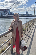 Mariée de dublin oksana avec Blond cheveux, âge 44 photo-7