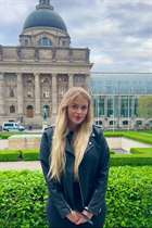 Mariée allemande yelizaveta de munich avec Blond cheveux 25 ans photo-3