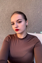 Belles femmes ukrainiennes inna de kropivnitskiy aux cheveux Noirs, age 23 photo-3