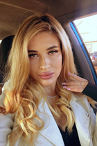 Ukrainian mail order bride olga from kiev with Black hair age 26 photo-4