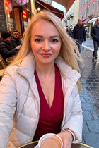 Bride from nice angelica with Blonde hair age 48 photo-11