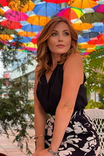 Date ukrainian victoria from odesa with Blonde hair age 41