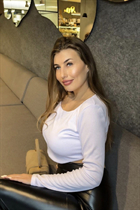 Beautiful ukrainian bride yana from rivne with Light Brown hair age 35 photo-2