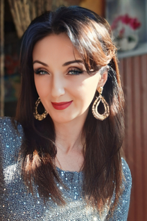 Ukrainian mail order bride tatyana from odesa with Dark Brown hair age 45