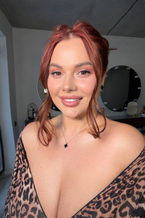 Belle fille ukrainienne anastasia de kiev avec Roux cheveux, âge 31