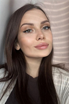 Date ukrainian girl anna from lviv with Light Brown hair age 25 photo-1