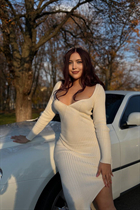 Femme parfaite olesya de paris avec Chatain clairs cheveux, âge 19 photo-64