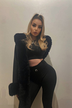 Perfect woman stella from paris with Blonde hair age 33 photo-4