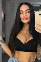 Fille ukrainienne anna de kharkov avec Noirs cheveux, âge 31 photo-1