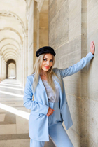 Bride from turin natalia with Blonde hair age 35 photo-2