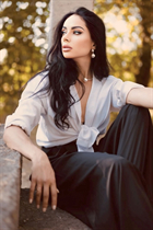 Femme parfaite elina de madrid avec Noirs cheveux, âge 37 photo-7