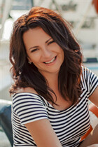 Chat with russian girl elena from simferopol with Auburn hair age 49 photo-1