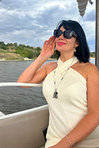 venice bride alla with Black hair age 46 photo-15