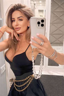 Jolie femme ukrainienne ekateryna de kyiv avec Blond cheveux, âge 43