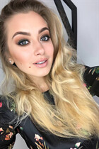 Girl from genova karina with Blonde hair age 33 photo-1