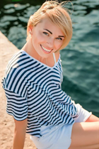 Ukrainian lady anastasia from kiev with Blonde hair age 39 photo-1