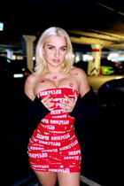 Bride from toronto inna with Blonde hair age 26 photo-1