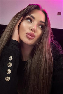 Rencontre une fille ukrainienne margarita de zaporizhzhia avec Chatain clairs cheveux, âge 28