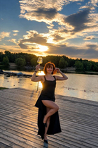 Beautiful ukrainian girl ira from kyiv with Dark Brown hair age 46 photo-5