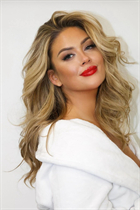Perfect woman paula from toronto with Light Brown hair age 33 photo-15