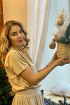 Bride from kiev irina with Blonde hair age 43 photo-25