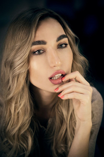 Ukrainian beauty alena from kyiv with Light Brown hair age 38