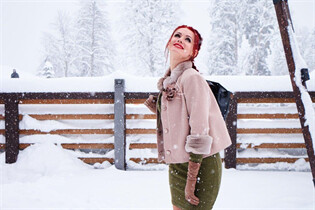 Esposa de Ucrania elizaveta de kiev con pelo Rojo y edad 39 photo-4